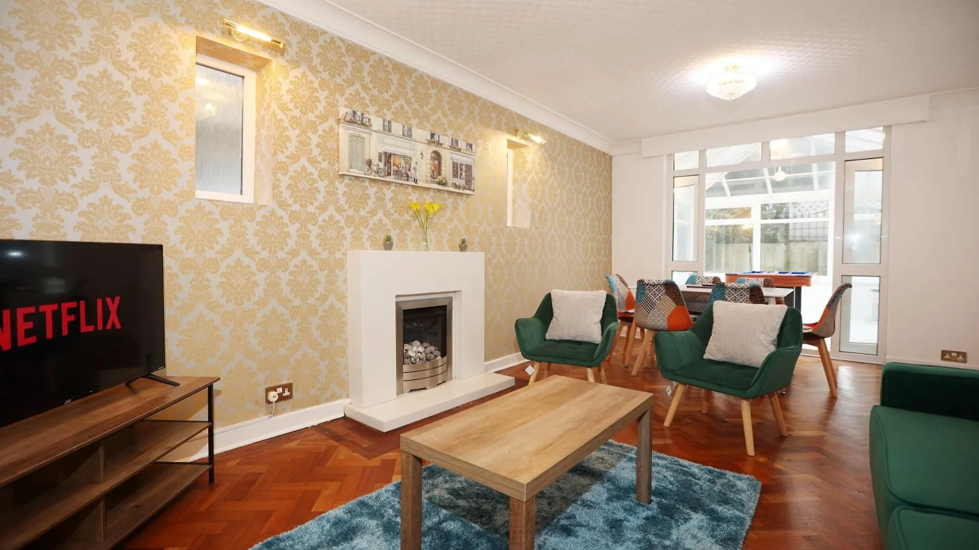 Hollybush House, Huge Disc For Monthly Stays, Great Location, Free Parking Cardiff Apartment