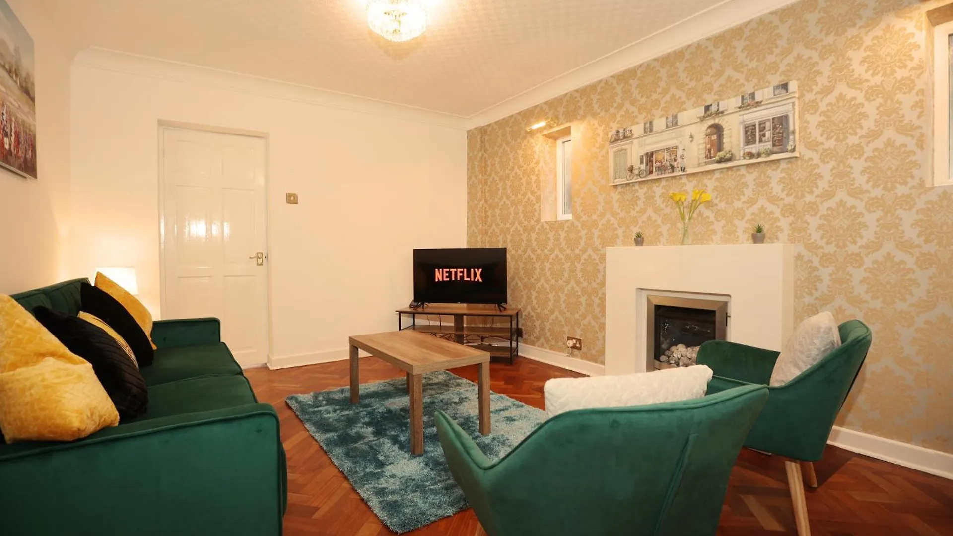 Hollybush House, Huge Disc For Monthly Stays, Great Location, Free Parking Cardiff 0*,
